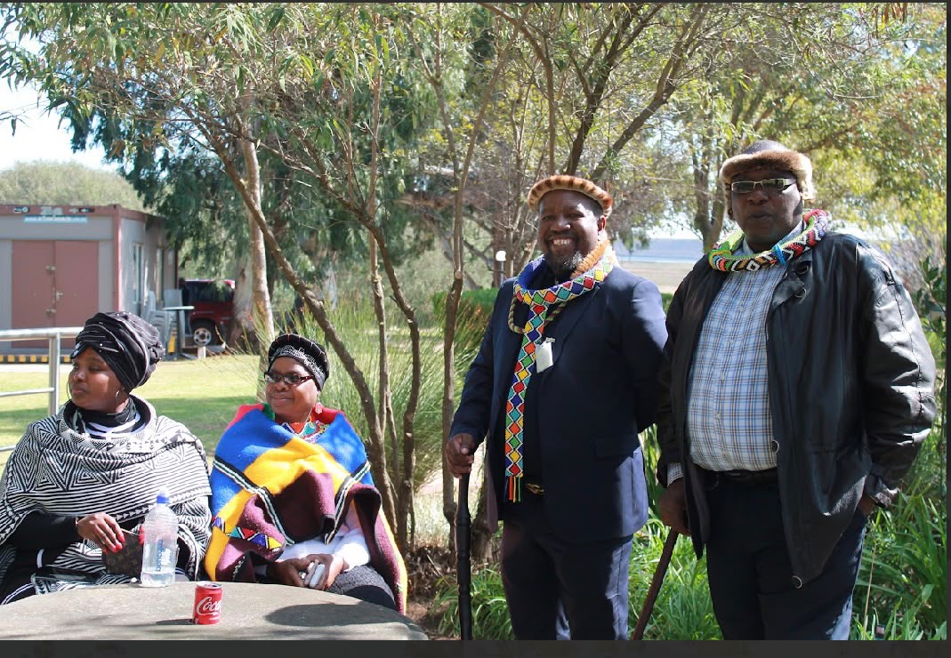 Traditional Ndebele Blankets & Beadwork